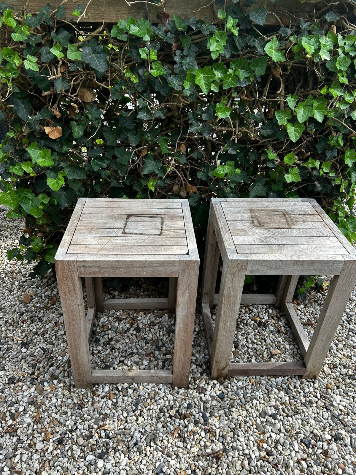 2 teakhouten krukken / tuintafels, Ophalen, Zo goed als nieuw, Rechthoekig, Teakhout