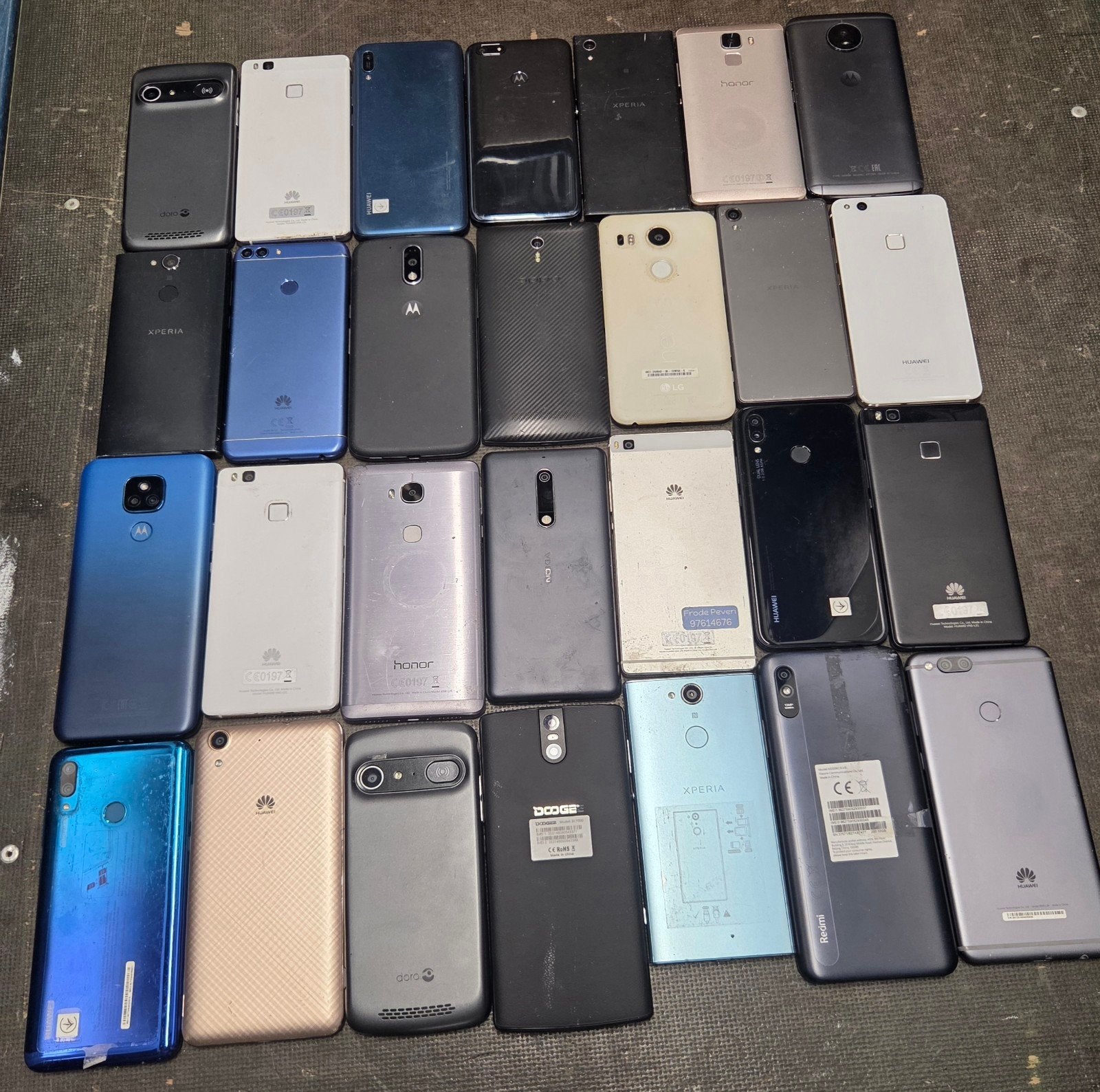 TE KOOP PARTIJ VAN 120 STUKS MIX ANDROID TELEFOONS, Telecommunicatie, Mobiele telefoons | Overige merken, Gebruikt, Ophalen of Verzenden