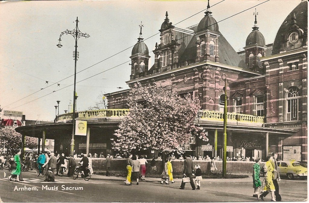 Oude ansichtkaart Arnhem, Musis Sacrum (1954), Ophalen of Verzenden, 1940 tot 1960, Gelopen, Gelderland