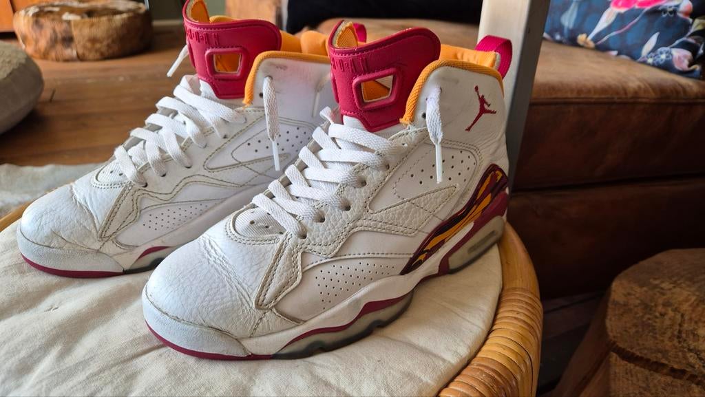 Nike air jordan mt 40 mooie staat, Kleding | Heren, Schoenen, Overige kleuren, Ophalen of Verzenden, Sneakers of Gympen, Gedragen