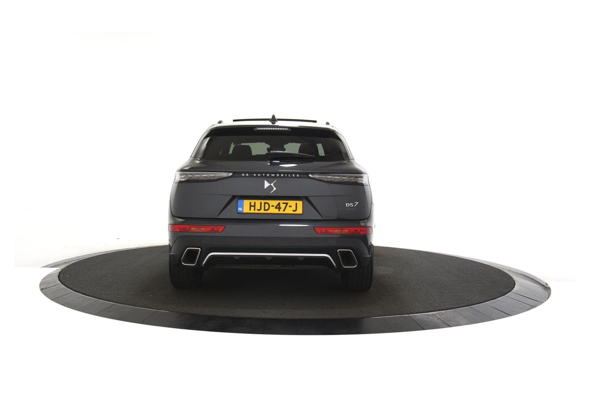 DS 7 DS 7 PLUG-IN HYBRID AWD 300 PK ÉTOILE, Automaat, Gebruikt, Euro 6, Leder en Stof