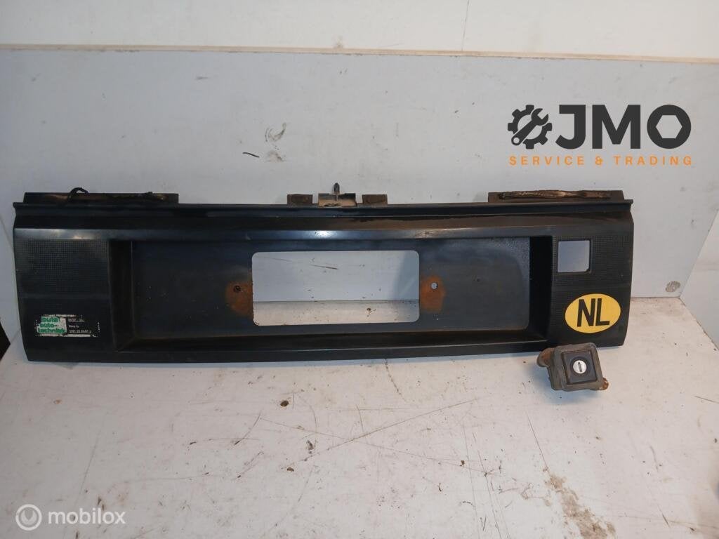 Sierplaat achterklep VW Passat sedan B3 1988-1994 357853489, Gebruikt, Volkswagen, Ophalen of Verzenden, Volkswagen