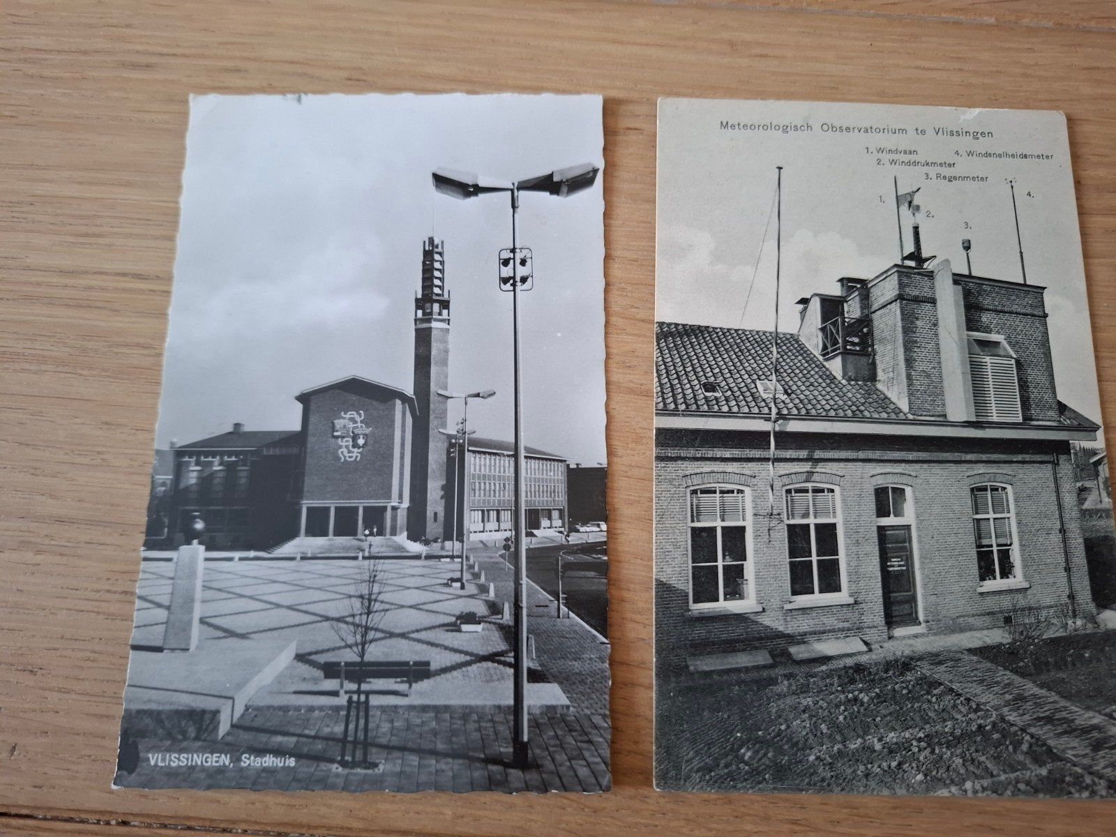 2 Oude Ansichtkaarten Vlissingen: Stadhuis & Observatorium, Verzamelen, Ansichtkaarten | Nederland, Ophalen of Verzenden