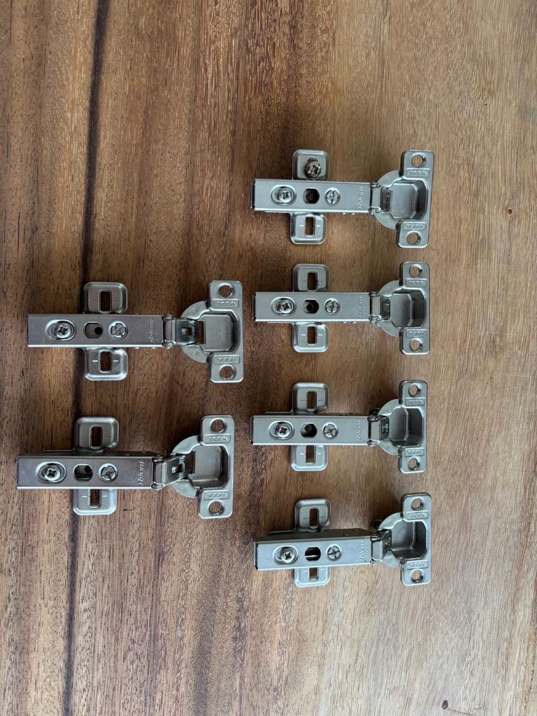 Set van 6 Blum scharnieren met soft-close Ikea, Ophalen, Gebruikt, Rvs, Scharnier