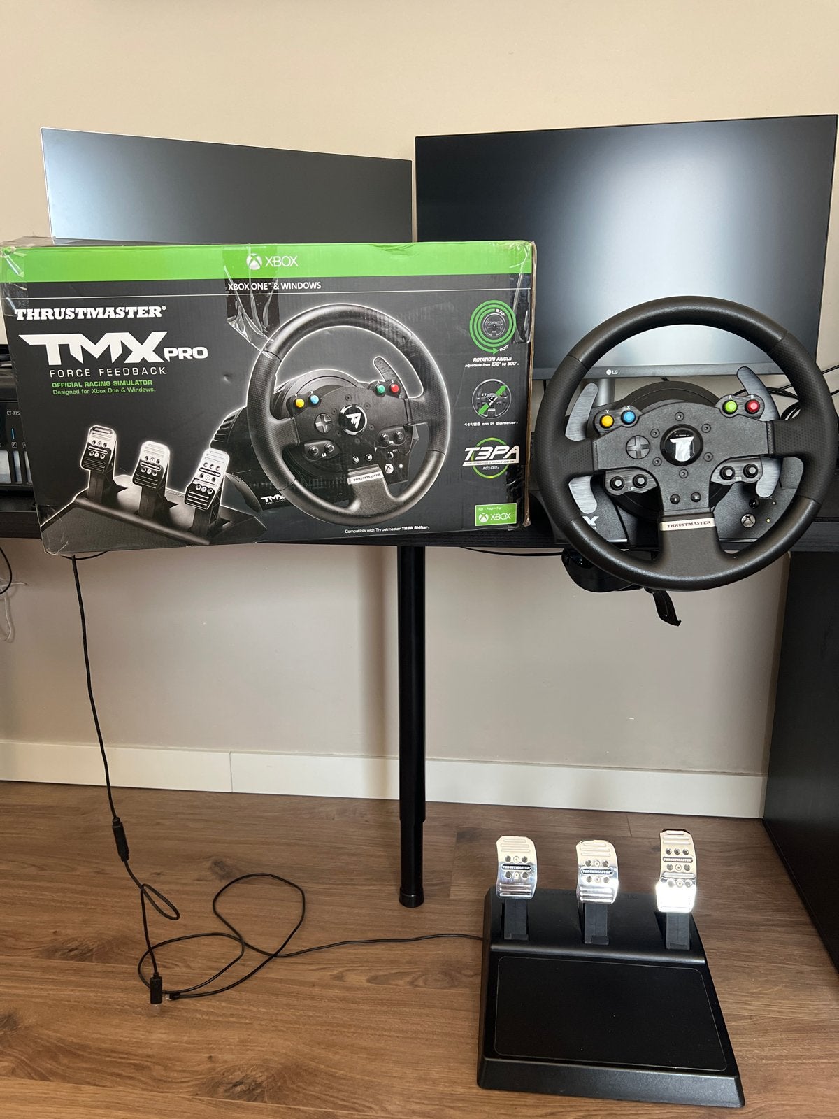 Thrustmaster TMX Pro met T3PA pedalen, Ophalen, Racestuur, Force feedback, Zo goed als nieuw