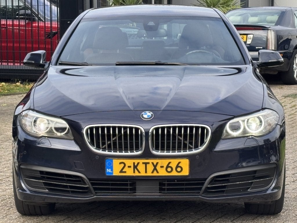 Bmw 5-serie 535I X-Drive High Executive Sedan Facelift 2013, Auto's, Gebruikt, Euro 6, 2000 kg, Blauw