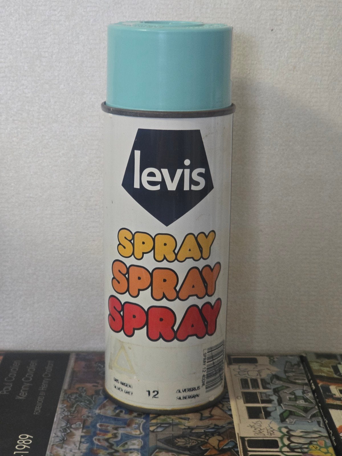Vintage Levis Spray Paint Busje - Decoratief Item, Ophalen of Verzenden