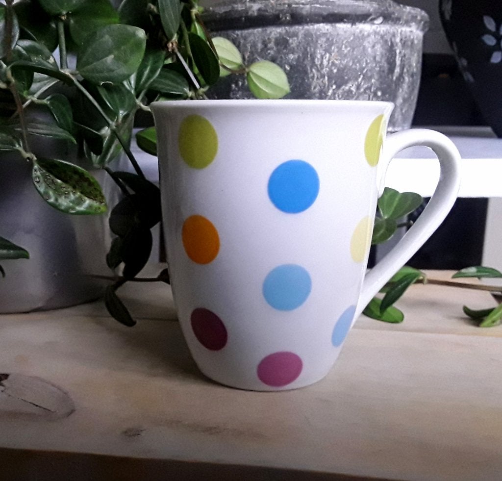 Mok - beker - polkadots - dots - stippen, Gebruikt, Keramiek, Overige stijlen, Mok