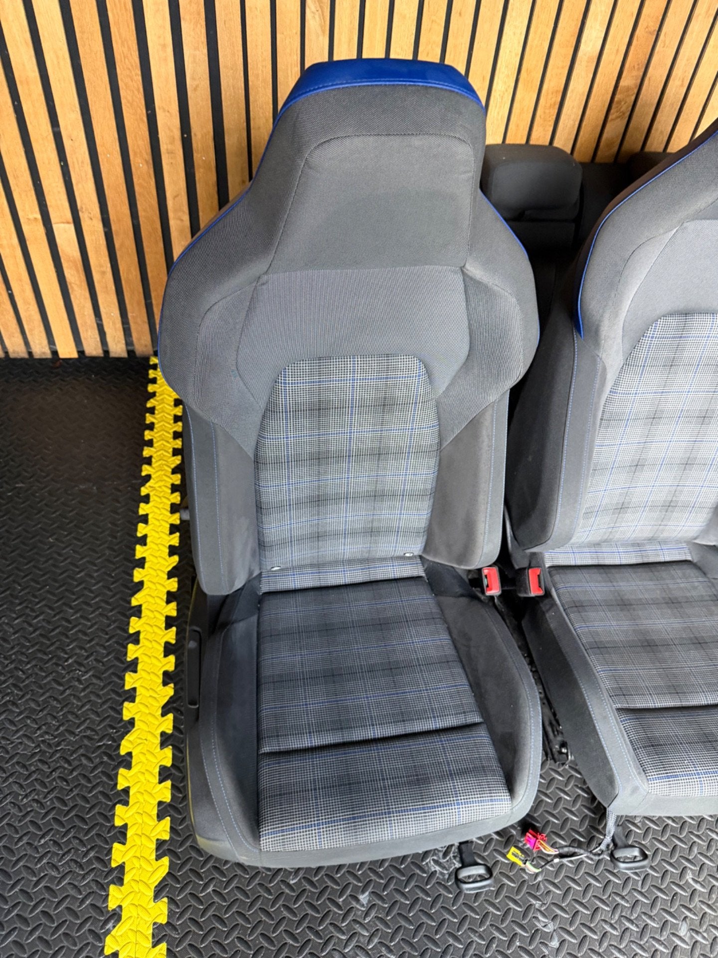 Stoelen set Volkswagen Golf 8 VII GTE interieur set compleet, Auto-onderdelen, Gebruikt, Volkswagen, Volkswagen AG, Berliner Ring 2
38440  Wolfsburg, DE