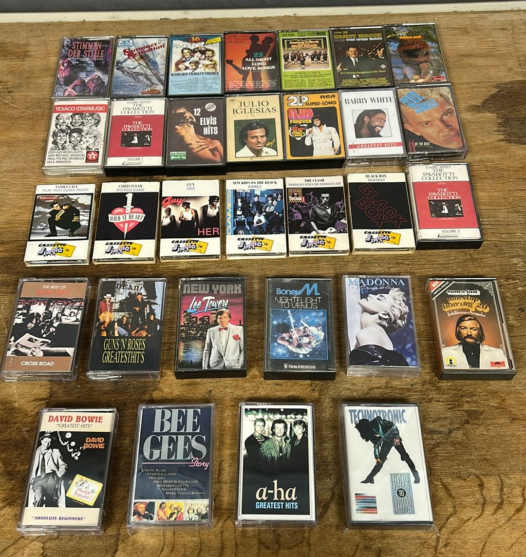 31 voorbespeelde cassettebandjes., Cd's en Dvd's, Cassettebandjes, Ophalen of Verzenden, Zo goed als nieuw, Overige genres, 26 bandjes of meer