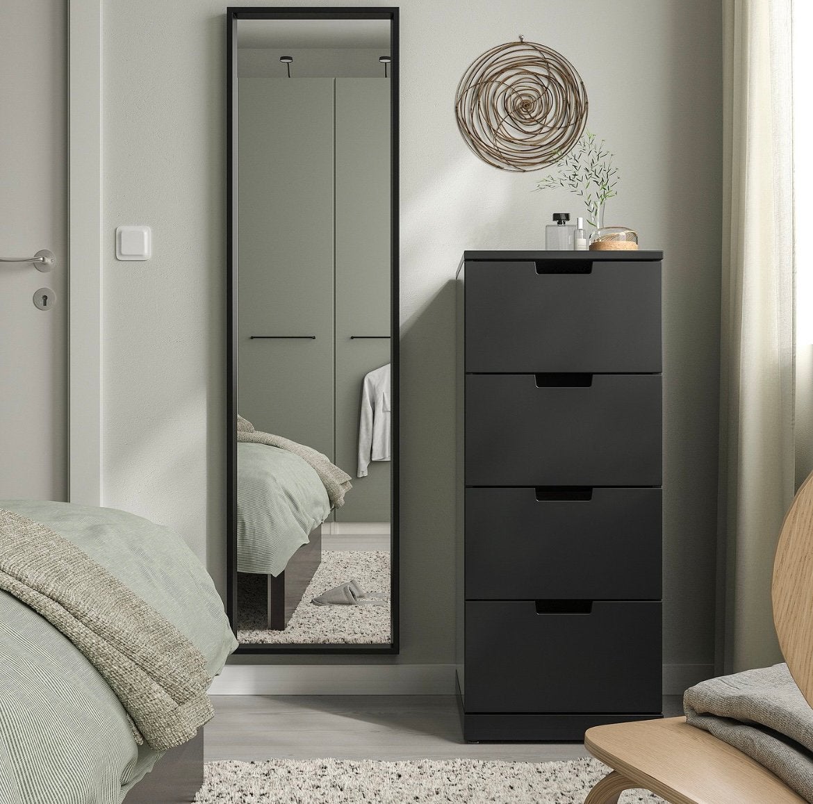 Zwarte IKEA Nissedal spiegel 40x150 cm, Huis en Inrichting, Woonaccessoires | Spiegels, Ophalen, Minder dan 50 cm, Gebruikt, 100 tot 150 cm