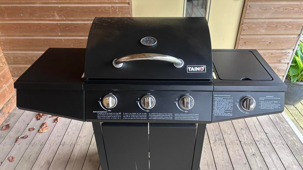 BBQ, Ophalen, Zo goed als nieuw