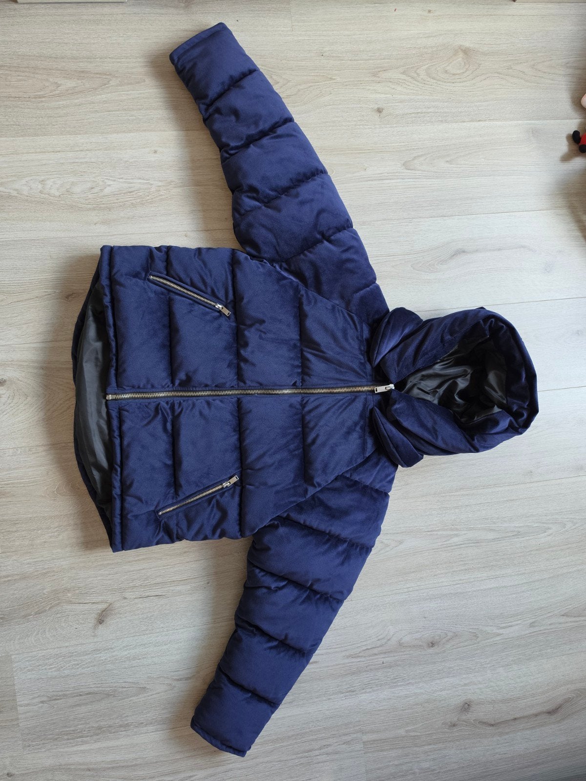 Nieuwe Only fluwelen pufferjas - Maat M, Maat 38/40 (M), Only, Blauw, Nieuw