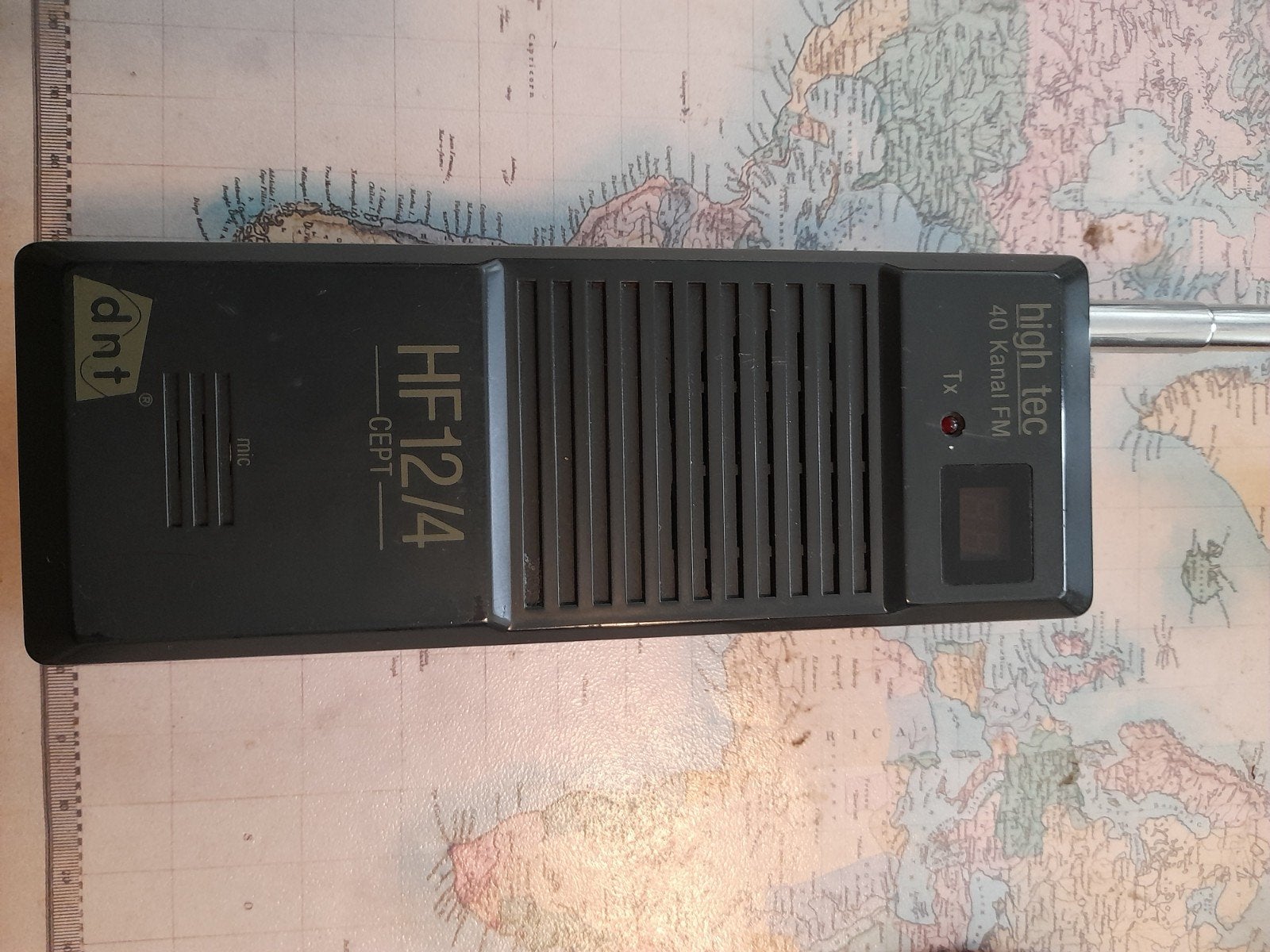 DNT HF12/4 CEPT High Tech 40 Kanaal FM Portofoon, Telecommunicatie, Ophalen of Verzenden, Zo goed als nieuw, 5 tot 15 km, Portofoon of Walkie-talkie