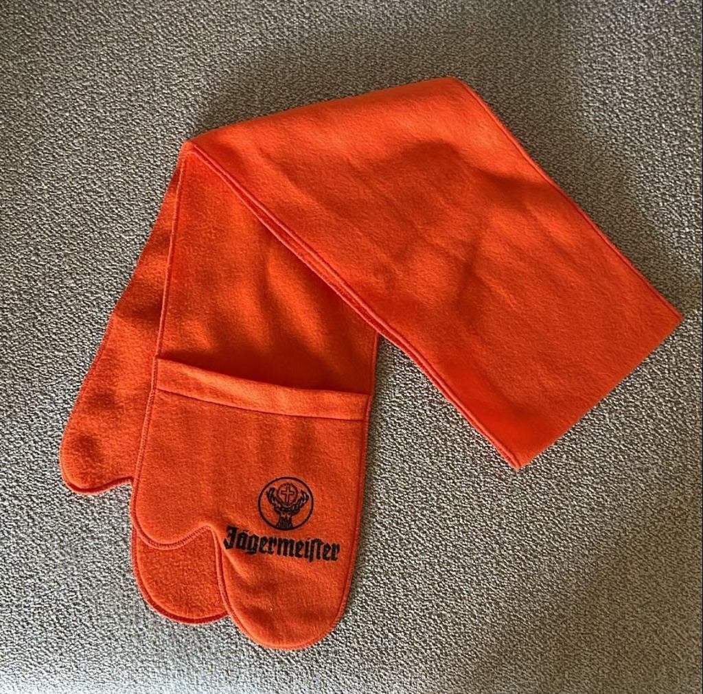 Oranje sjaal met wanten, Kleding | Heren, Mutsen, Sjaals en Handschoenen, Ophalen of Verzenden, Zo goed als nieuw, Overige maten
