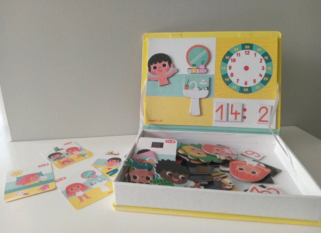 Janod magneet boek klok, Ophalen of Verzenden, Gebruikt
