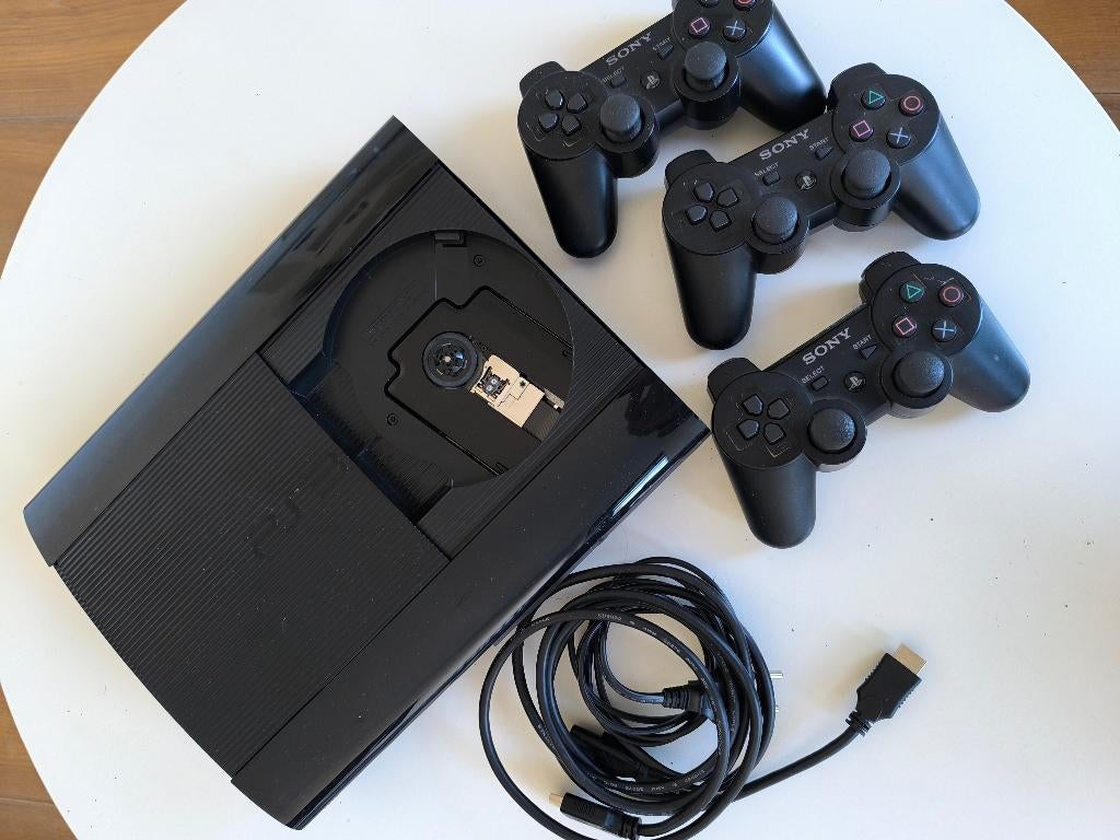 Playstation 3 (met accesoires) te koop, Spelcomputers en Games, Spelcomputers | Sony PlayStation 3, Ophalen, Met games, Zo goed als nieuw