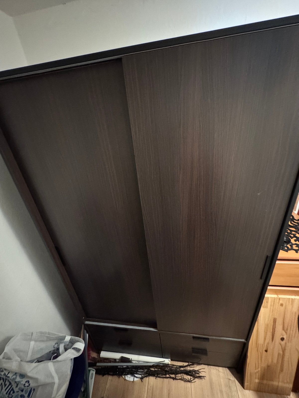 Trysil ikea Kledingkast met schuifdeuren en lades, Huis en Inrichting, Ophalen, Gebruikt, 100 tot 150 cm, Met lade(s)