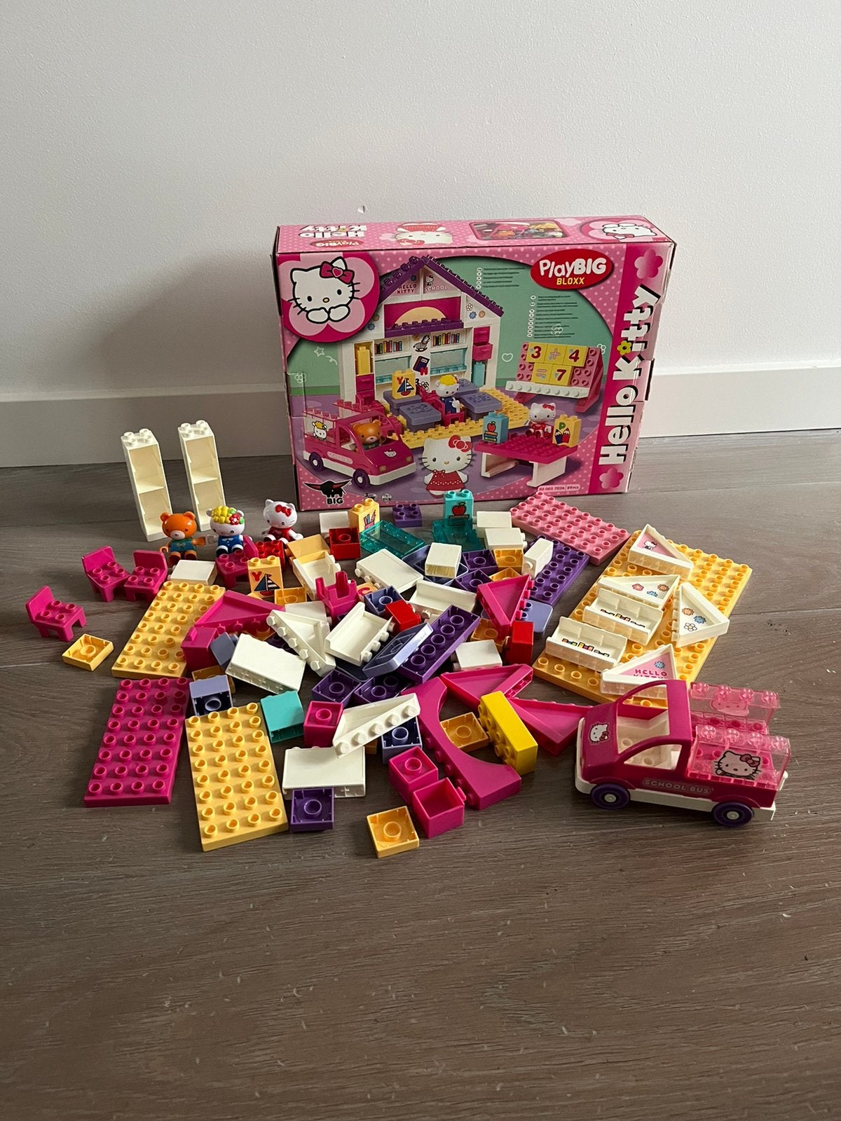 Hello Kitty Bouwset School - 89-delig, Kinderen en Baby's, Ophalen, Zo goed als nieuw