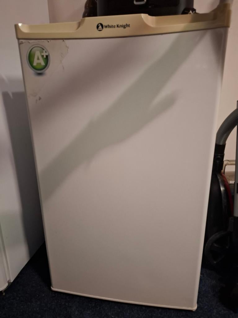 Compacte White Knight vriezer, Witgoed en Apparatuur, Gebruikt, Ophalen of Verzenden, Vrieskast, 85 tot 120 cm