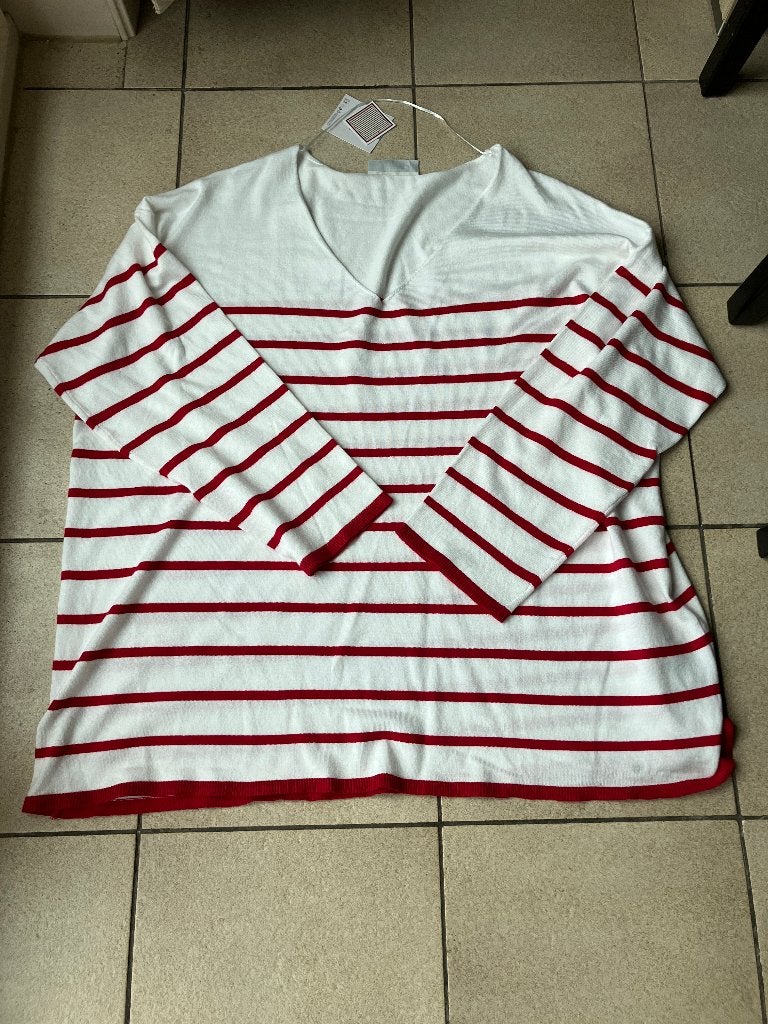 Nieuwe Rood - Witte trui - maat 56 /58, Kleding | Dames, Ophalen of Verzenden, Nieuw, Rood, Trui of Vest