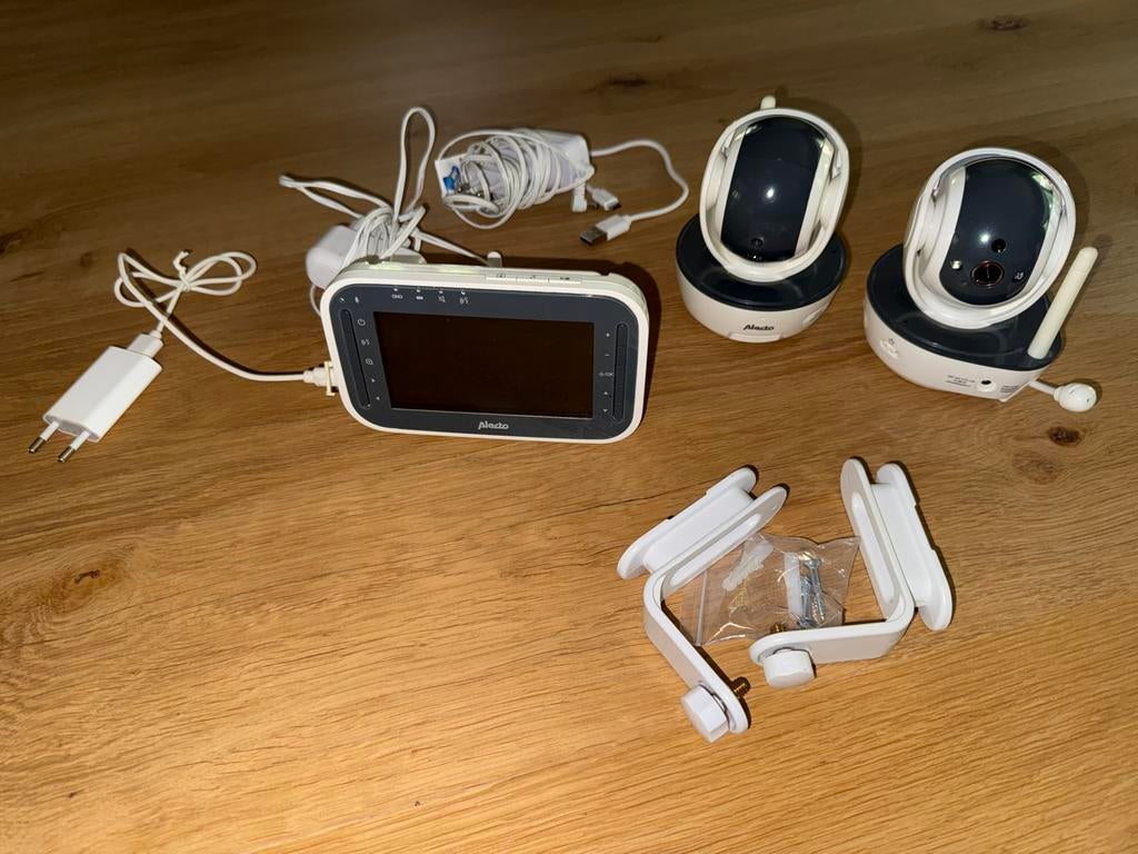 Alecto Babyfoon DMV 200 met 2 camera's en beeldscherm, Ophalen of Verzenden, Zo goed als nieuw, 250 meter of meer, Camera