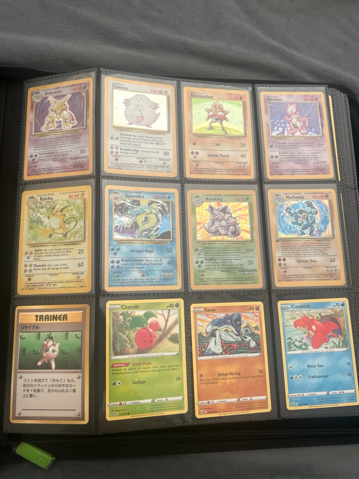 12x Charizard (Base Set, 1st Ed Dark) + 3 Binders (800+), Hobby en Vrije tijd, Verzamelkaartspellen | Pokémon, Ophalen, Gebruikt