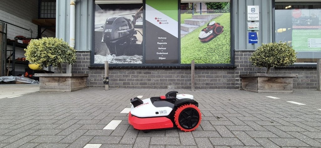 Kress Robotmaaier RTK  KR250ES GPS Draadloos, Zo goed als nieuw, Kress, Ophalen, Met regensensor