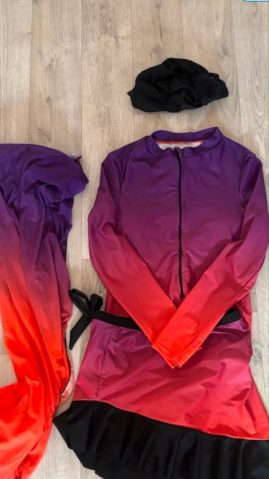 Burkini set: top, broek, rok en hoofdkapje maat s, Kleding | Dames, Badmode en Zwemkleding, Ophalen of Verzenden, Zo goed als nieuw