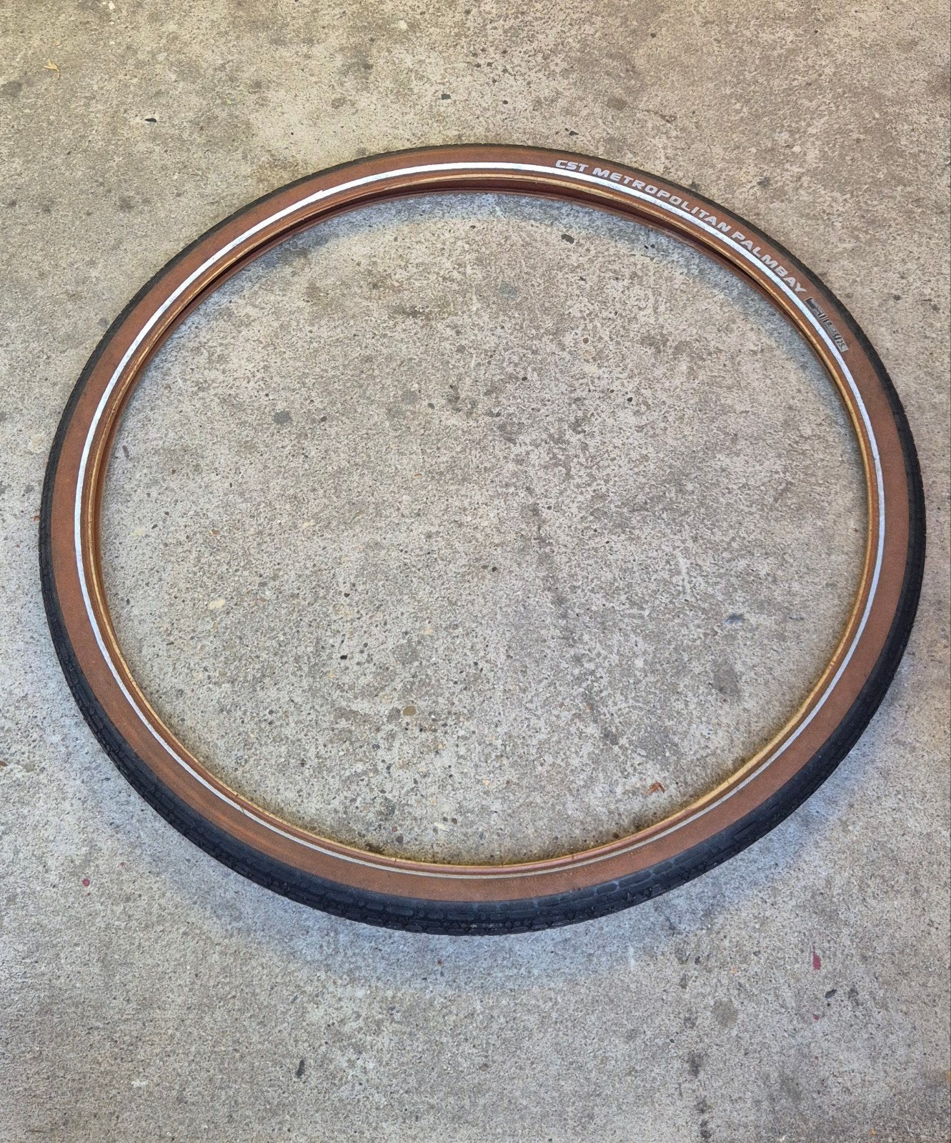 Te koop: CST Metropolitan Palmbay buitenband - 28 x 1.75, Fietsen en Brommers, Ophalen, Zo goed als nieuw, Band