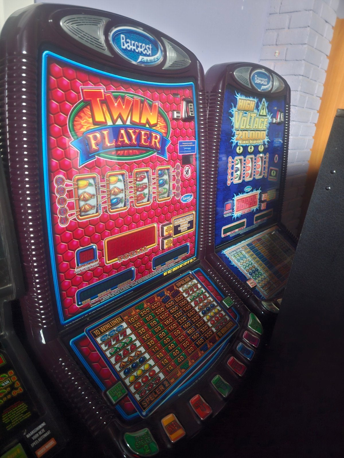 Twin player of high voltage, Ophalen of Verzenden, Zo goed als nieuw