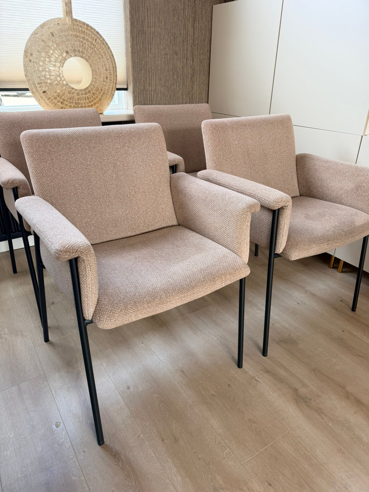 Kwantum 4x eetkamerstoel beige zwart - ALS NIEUW, Ophalen, Overige kleuren, Zo goed als nieuw, Vier