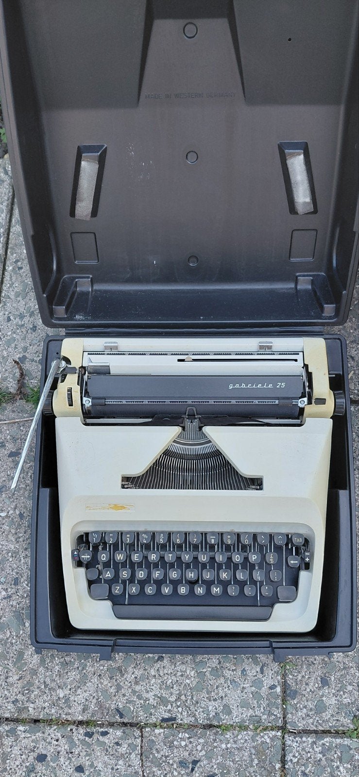 vintage goedwerkende typemachine gabriele 25 adler, Diversen, Ophalen of Verzenden