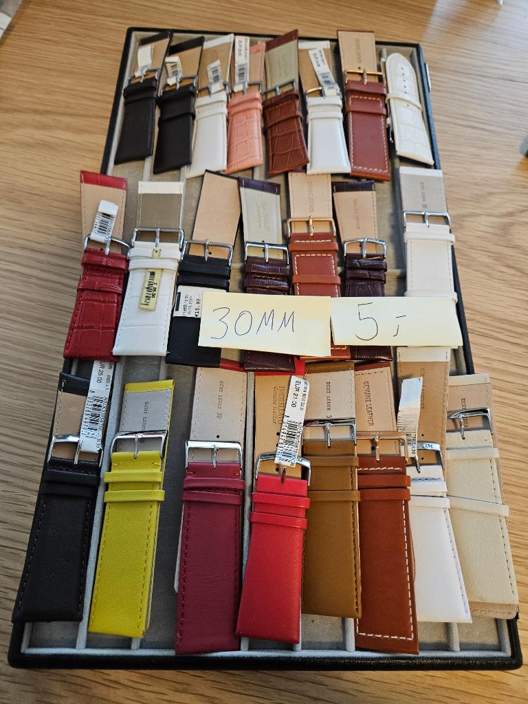 Te koop: Horlogebanden in diverse maten, Overige materialen, Polshorloge, Overige materialen, Zo goed als nieuw