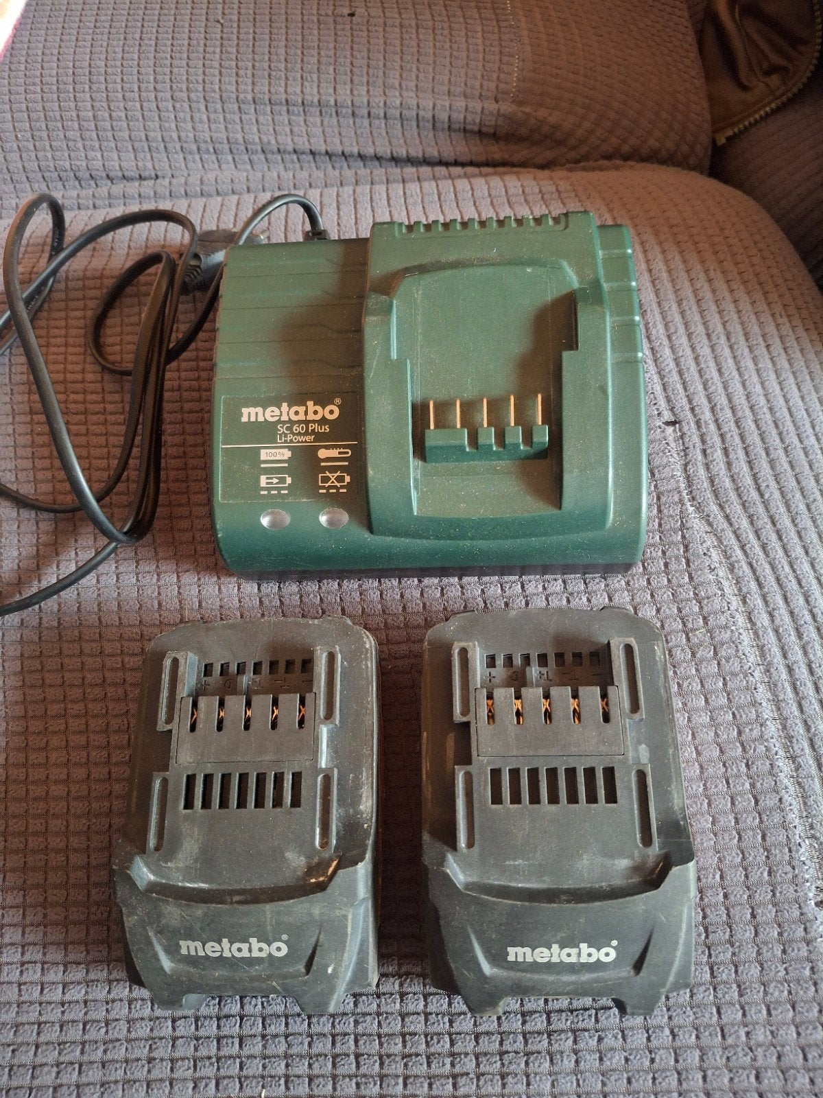 Metabo oplader 2x 2.0ah acuu, Ophalen