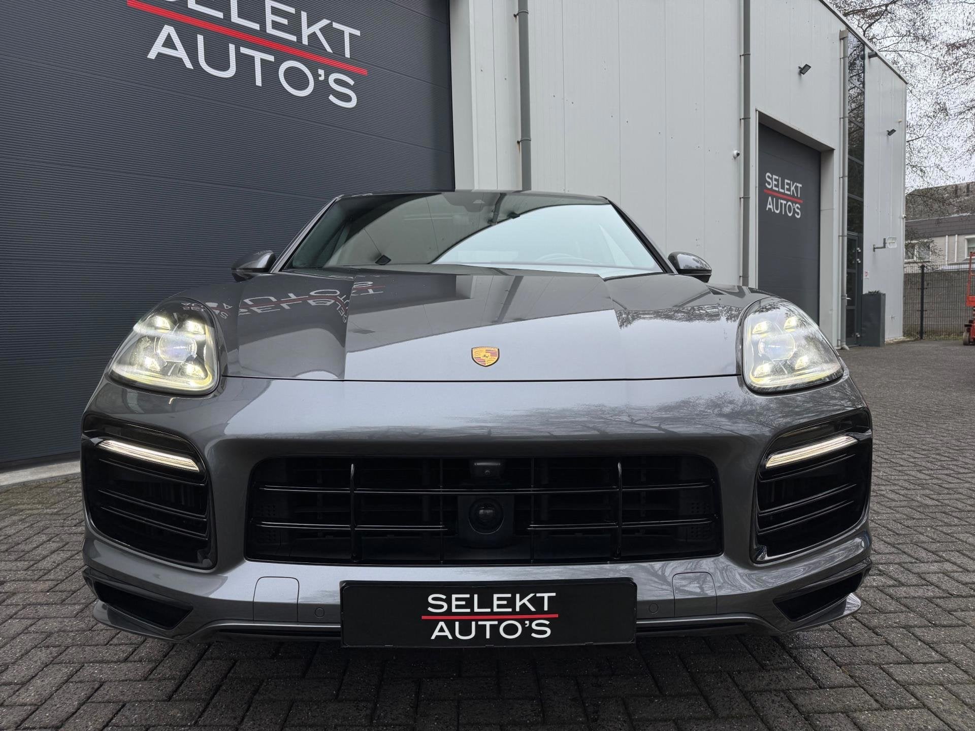 Porsche Cayenne Coupé 3.0 E-Hybrid NAP Pano/Luchtvering/360, Auto's, Automaat, 14 kWh, Gebruikt, 2995 cc