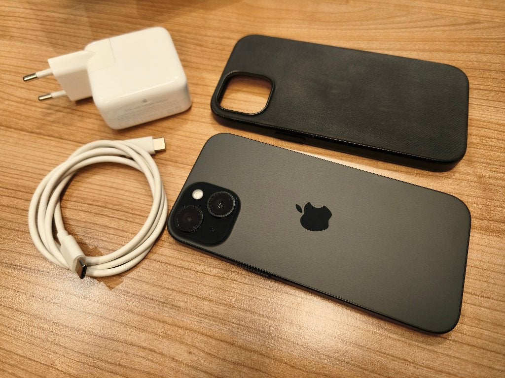Apple iPhone 15 128GB Black (98% battery, 105 cycles), Ophalen, 128 GB, IPhone 15, Zwart