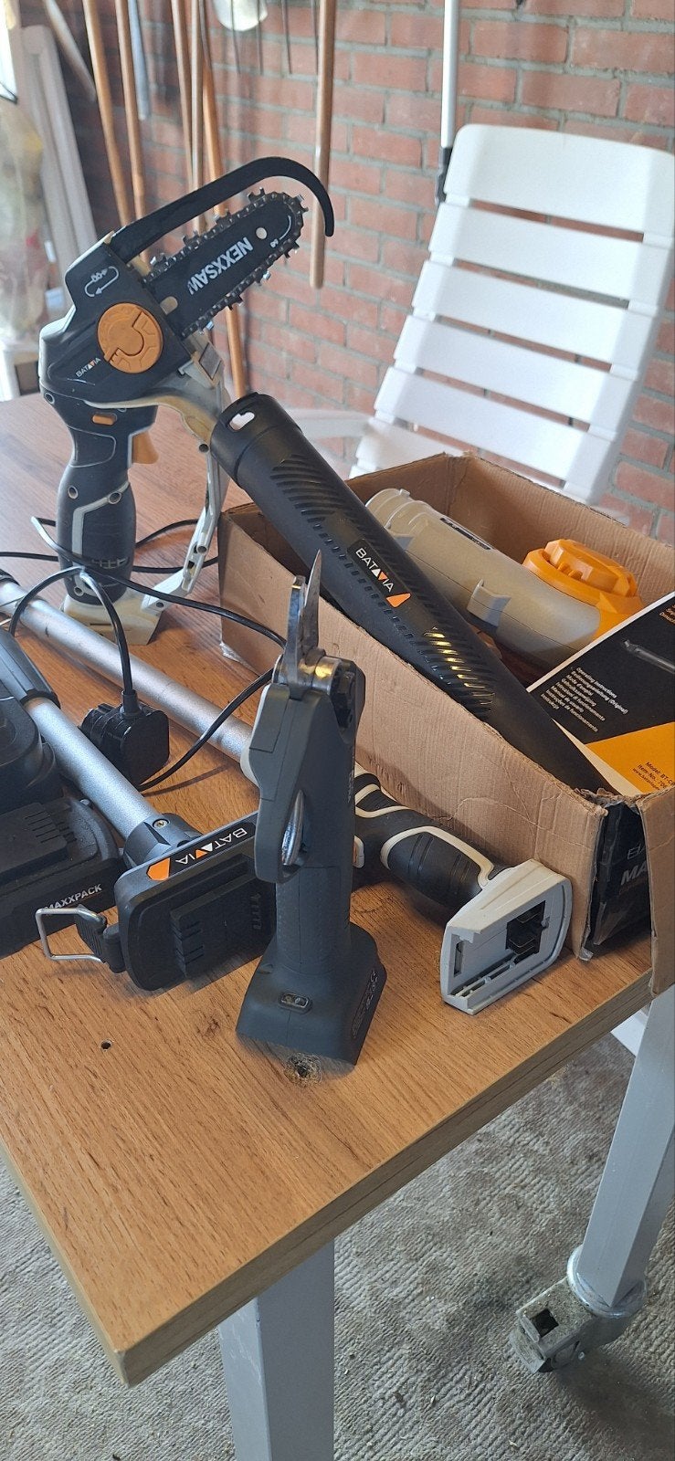 Batavia gereedschap plus handzaaimachin, Ophalen, Zo goed als nieuw