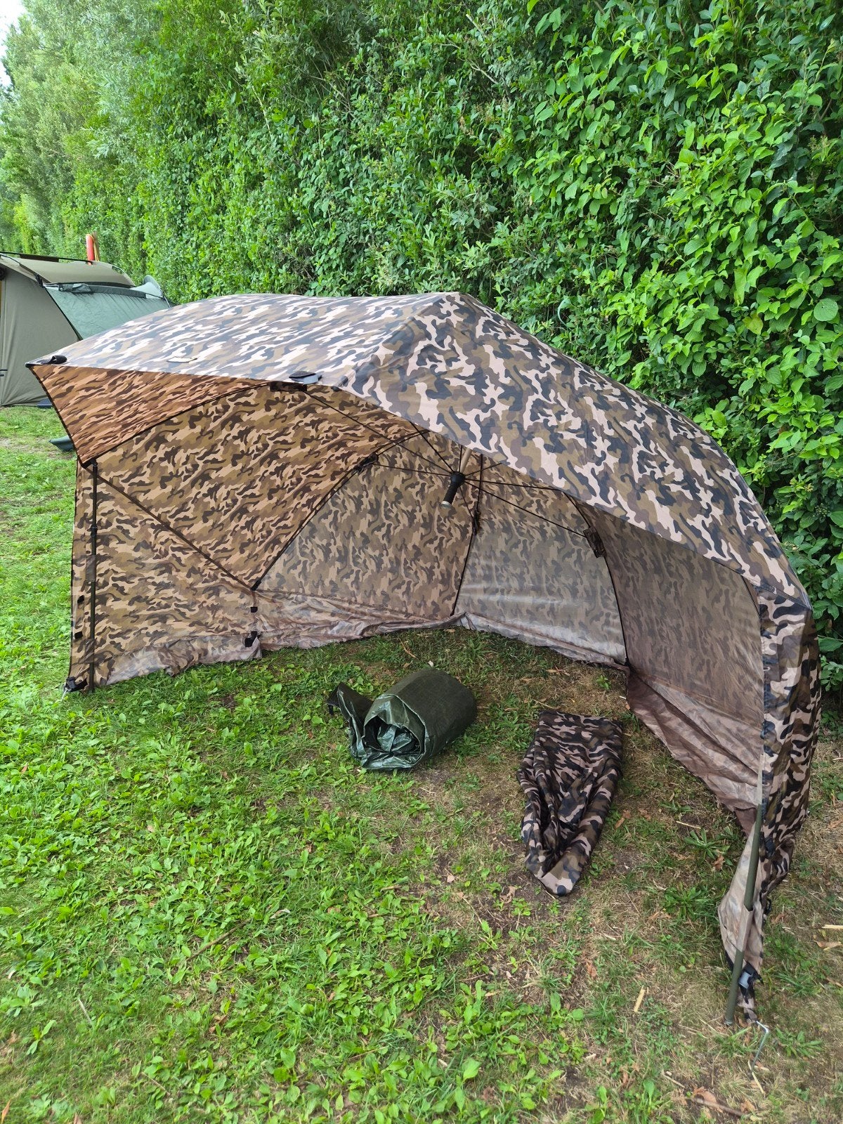 Camouflage Vistent / Brolly - Zo goed als nieuw, Ophalen, Zo goed als nieuw, Tot en met 2