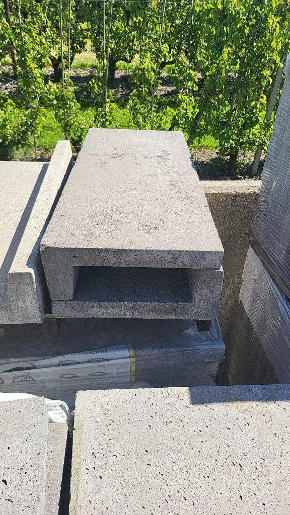 2 stuks zo goed als nieuwe oudhollandse L traptrede antra, Tuin en Terras, Bielzen en Borders, Ophalen, Biels, Zo goed als nieuw