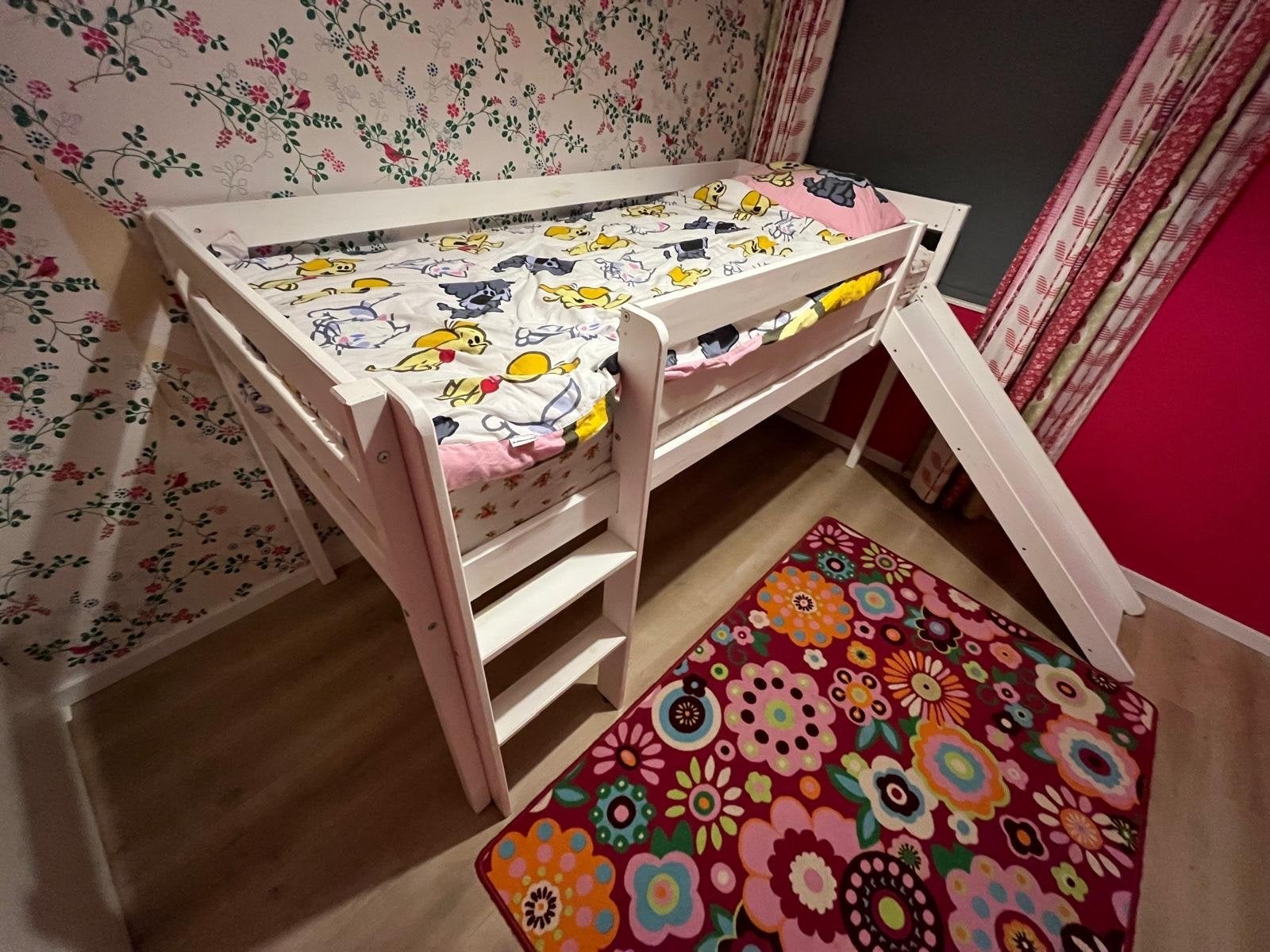 Halfhoogslaper met glijbaan en matras 90x200cm, Ophalen, Gebruikt, 90 cm, Eenpersoons