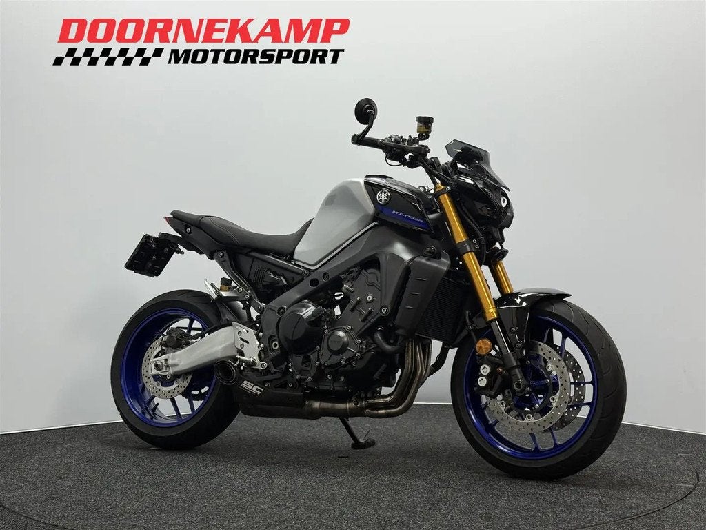 Yamaha MT-09 SP ABS € 11.950,00, Motoren, Motoren | Yamaha, Bedrijf, Meer dan 35 kW, Handvatverwarming, Naked bike