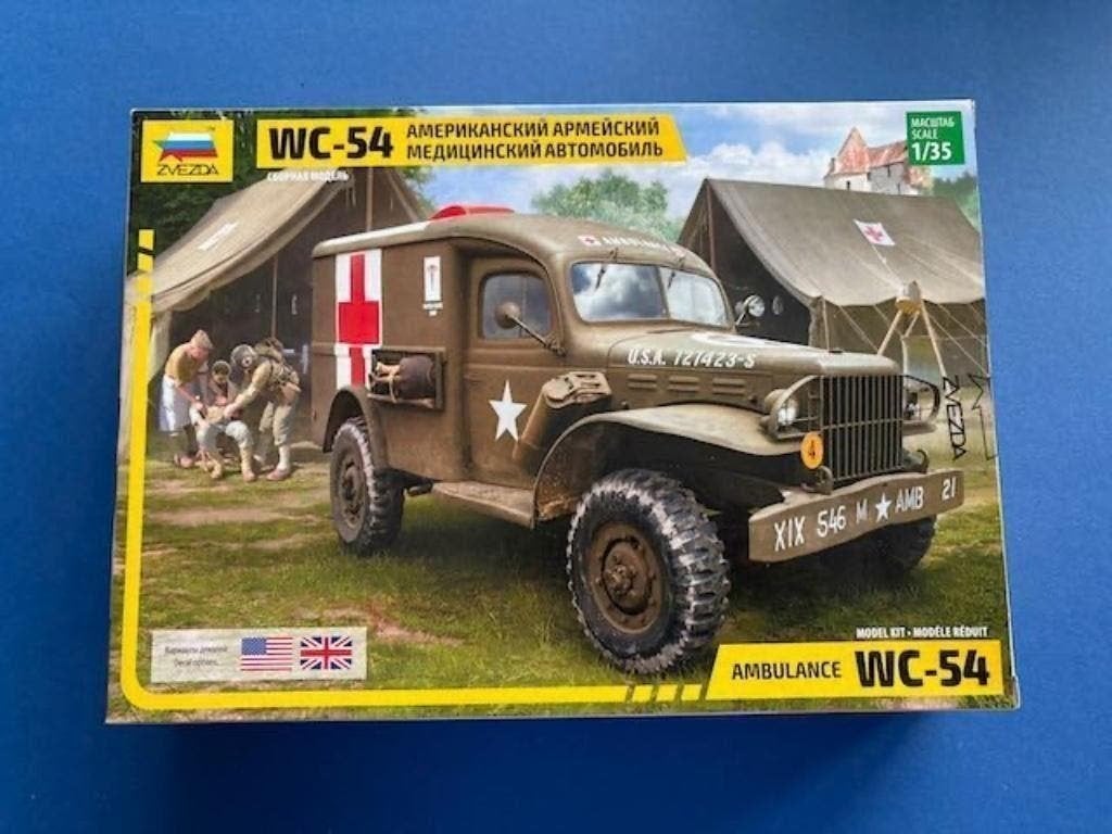 Zvezda	3711	Dodge WC-54 Ambulance	1/35, Overige merken, Auto, Verzenden, 1:32 tot 1:50