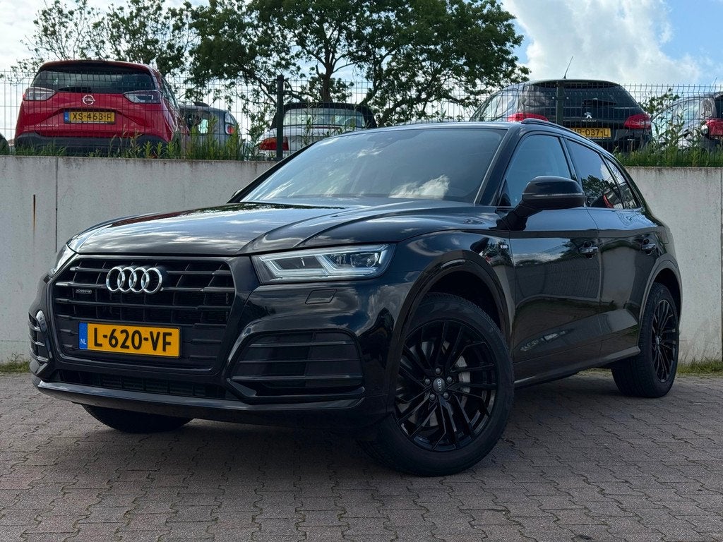 Audi Q5 55 TFSI e quattro Competition/PANO/APK 07-2028/69326, Auto's, Audi, Automaat, 4 cilinders, Zwart, Plug-in hybride