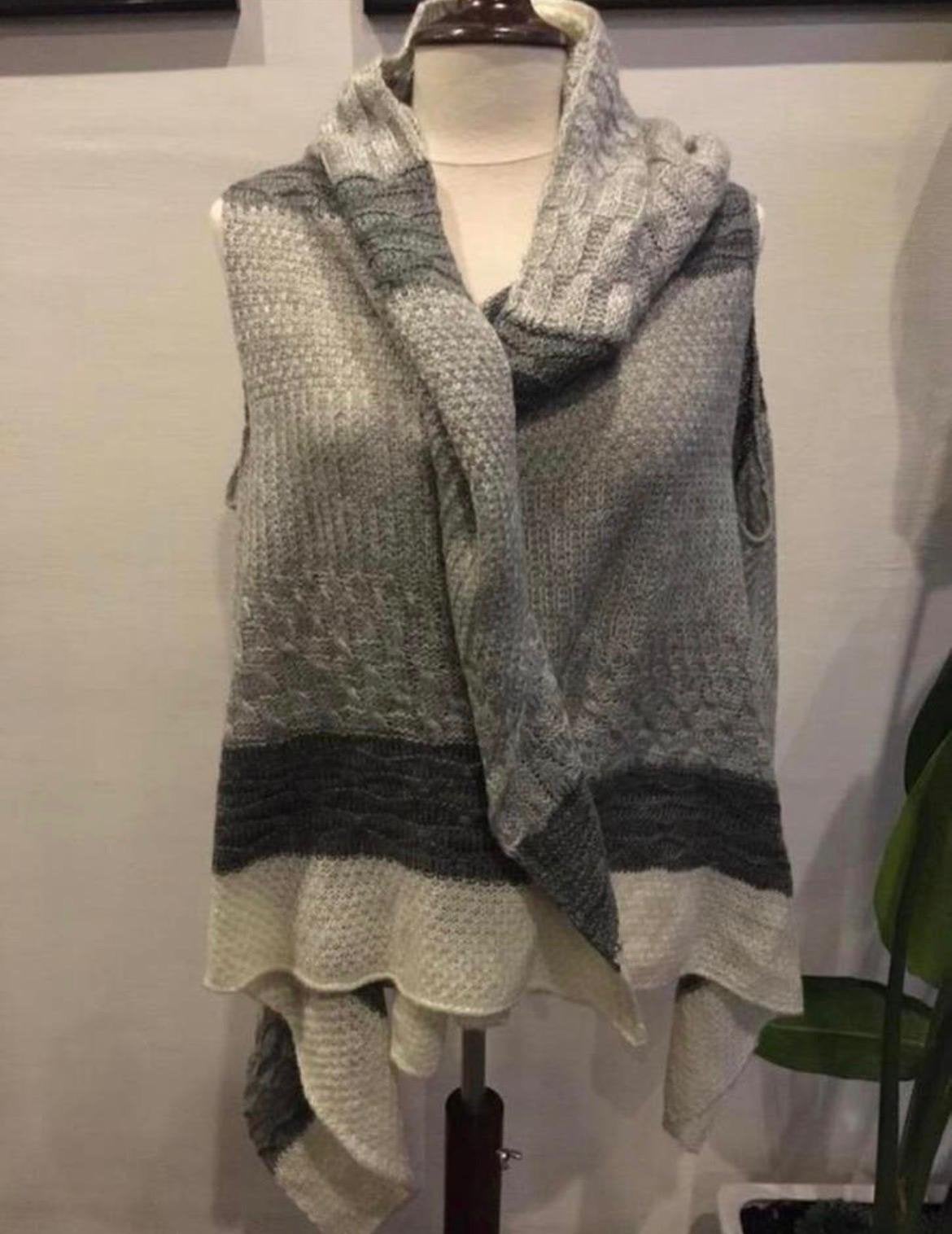 Luxe Pashmina Omslagdoek Sjaal Grijs/Wit Nieuw All size, Ophalen of Verzenden, Nieuw, Maat 46/48 (XL) of groter, Grijs
