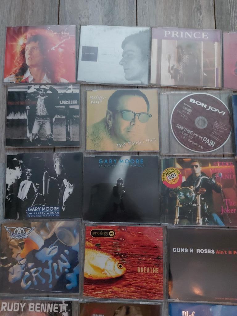 37 cd-singles, 6 singles of meer, Ophalen of Verzenden, Zo goed als nieuw, Pop