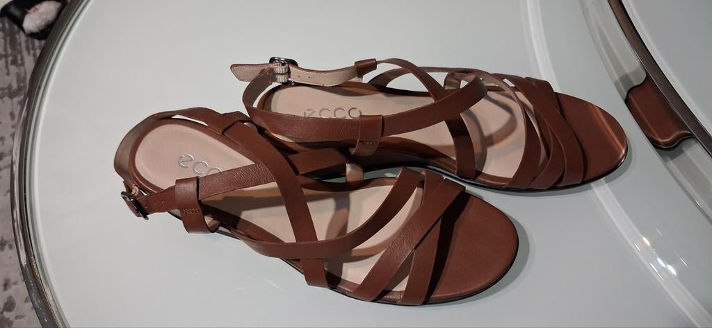 Ecco Sandalen - Bruin - Maat 39, Bruin, Zo goed als nieuw, Sandalen of Muiltjes, Ophalen of Verzenden