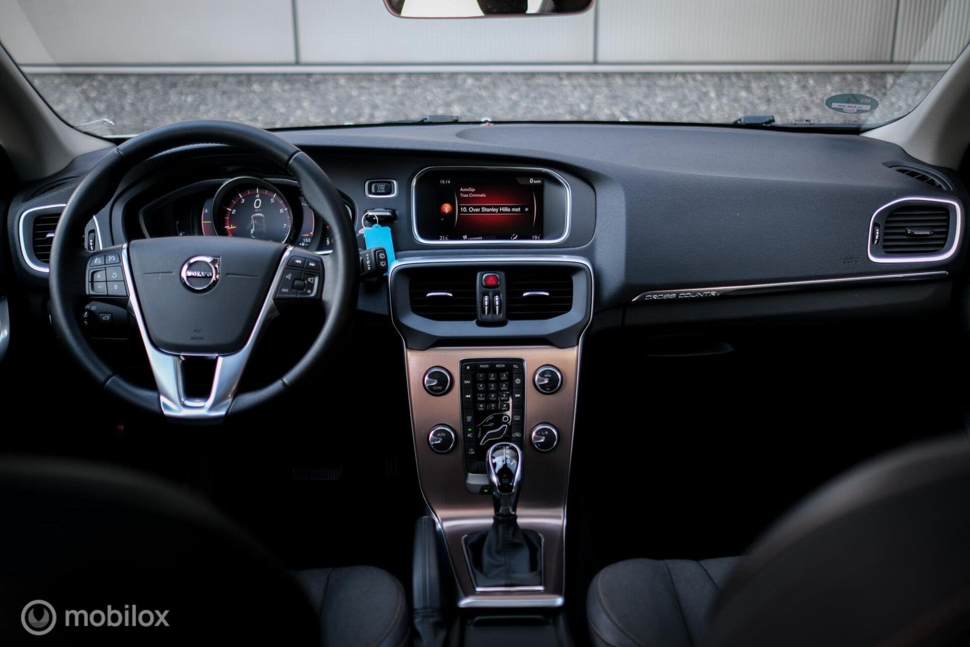 Volvo V40 Cross Country 1.5 T3 Polar+ Automaat | Trekhaak |, Stof, 4 cilinders, 700 kg, Wit