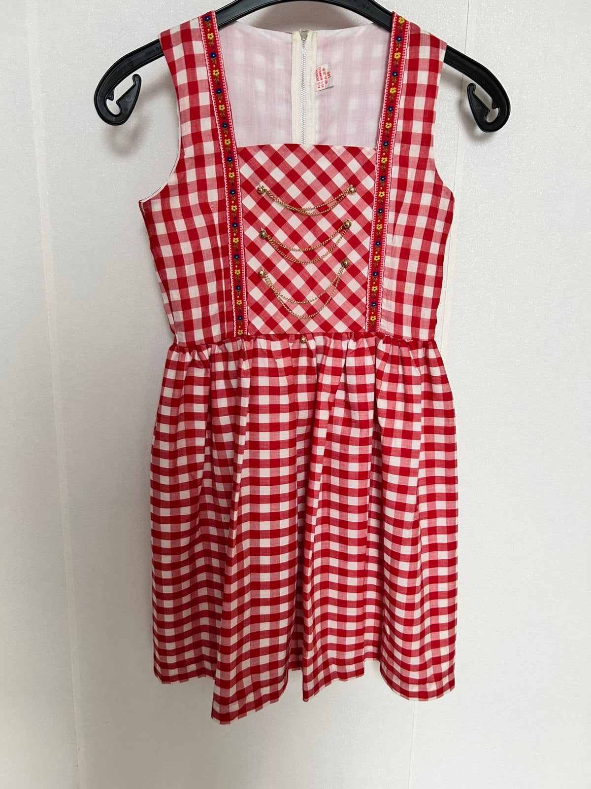 Schattige rood-wit geruite kinderdirndl jurk maat 146, Ophalen, Zo goed als nieuw, Meisje