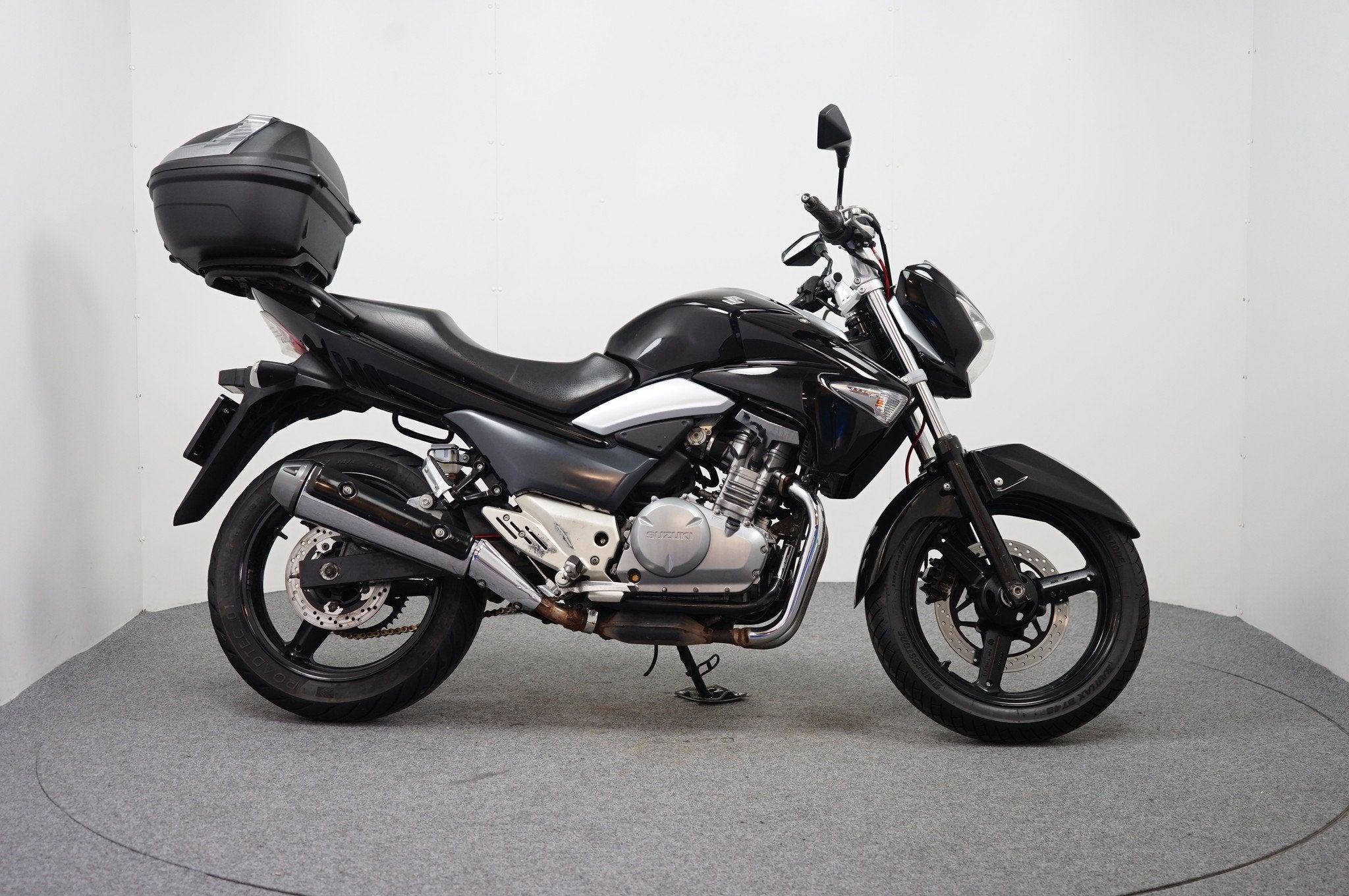 Suzuki GW 250 (bj 2015), Motoren, Bedrijf, 248 cc, 12 t/m 35 kW, Naked bike